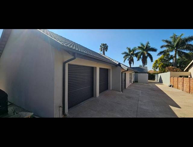 4 BEDROOM HOUSE FOR SALE IN FLORAUNA
